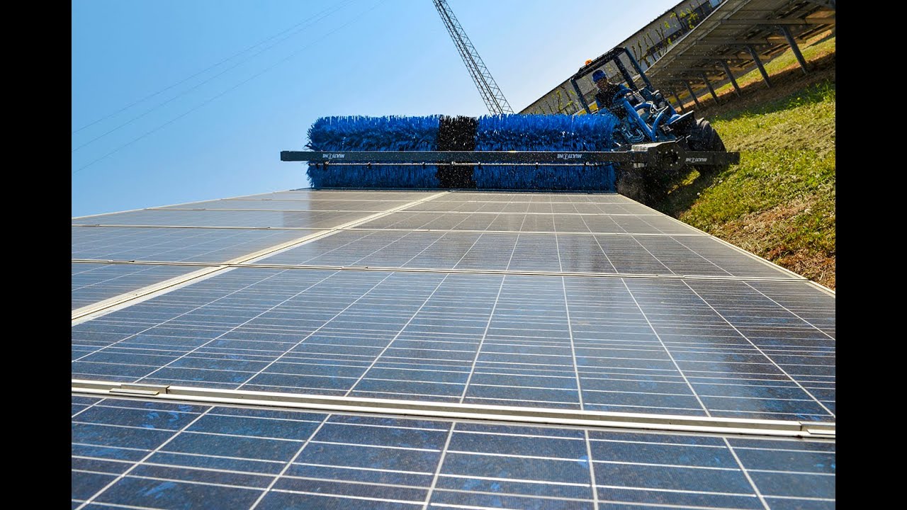 Solar Panel Cleaning with MultiOne solar panel washer: up to 2 MegaWatt cleaned in a hour!