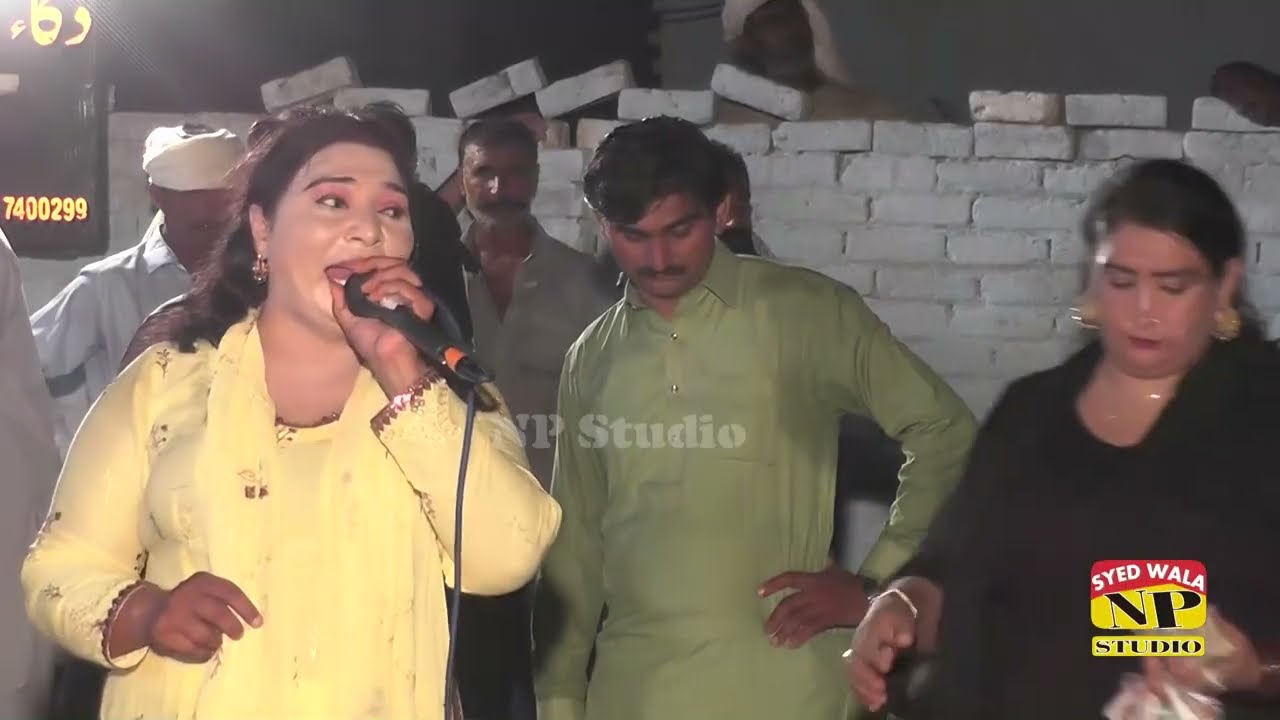 Mede Dil Diyan Kundiyan ||Punjabi Song || Medam Shahnaz Shano