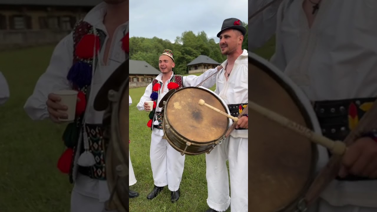 Strigaturi si voie buna maramureseana | Tinerii duc traditia mai departe