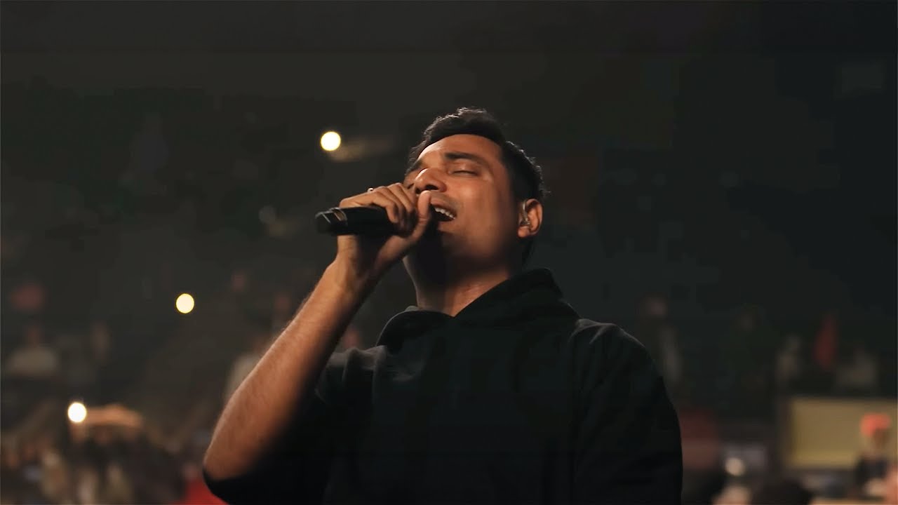 Agnus Dei (Live) - UPPERROOM & TOMATULUGAR