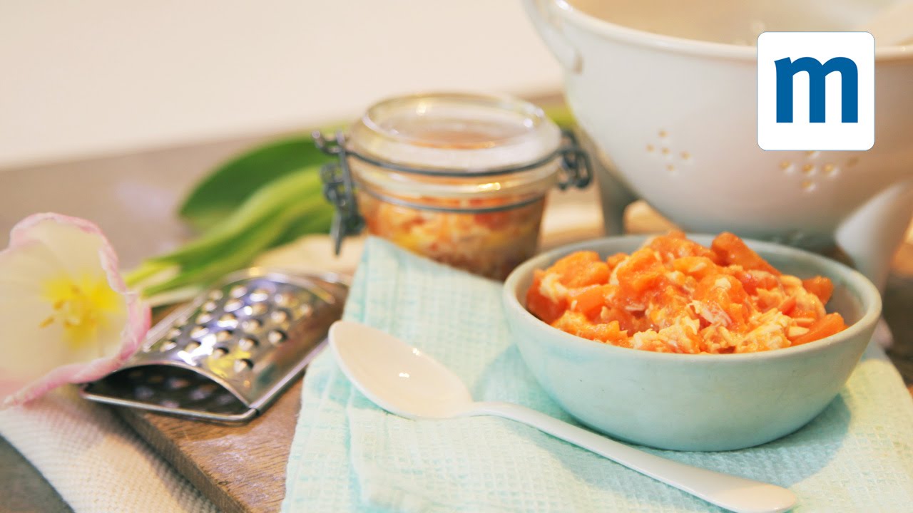 Salmon with carrots & tomato purée | Weaning with Annabel Karmel