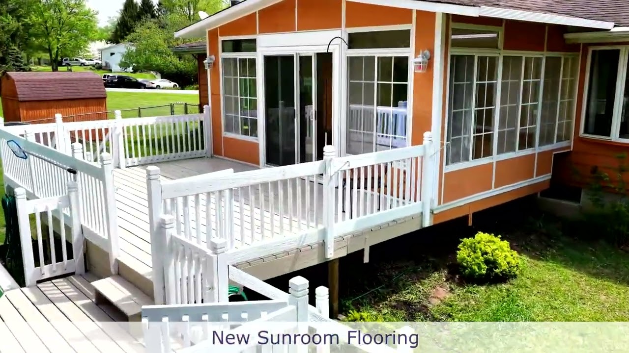 11 Stoner Dr, Valparaiso, IN 46385  FOR SALE