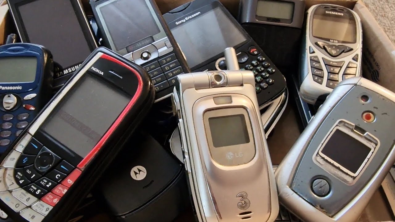 Phone box Startup and Shutdown - Phones we used and miss