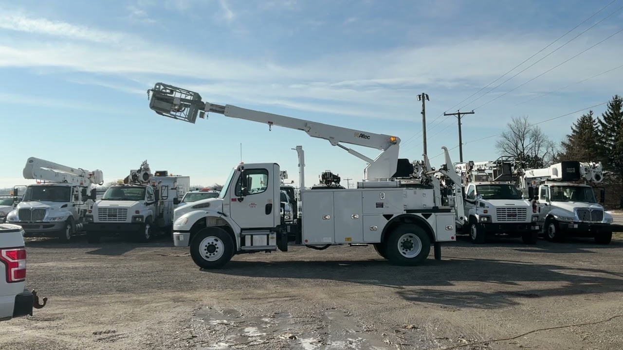 Unit 3210 - 2019 Freightliner M2 Altec T40P