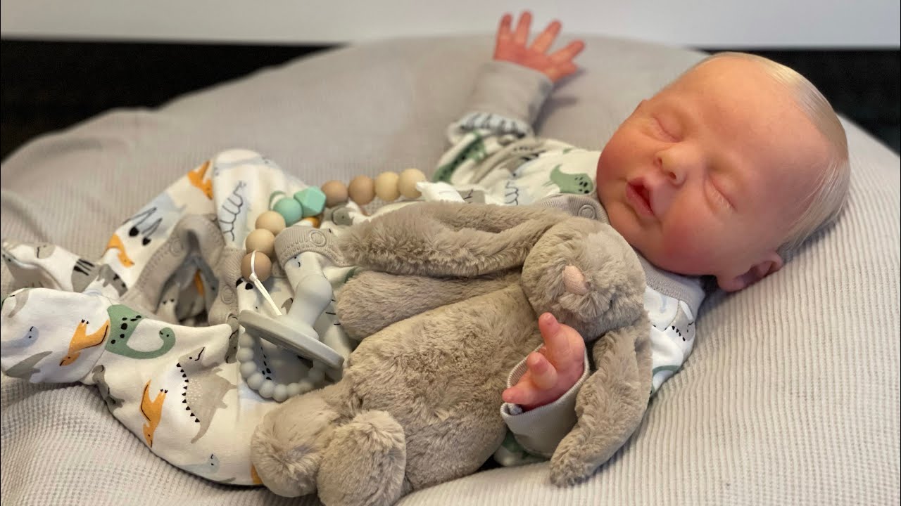 How to Care For Your Reborn Silicone Baby Doll | Full Body Silicone Calimero.