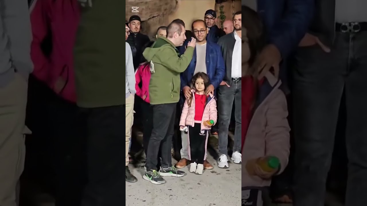 اكبر الله اكبر عندنا 11 سنة و احنا نديرو هذه الحصة بنينا 160 منزل اول مرة نشوف وضع كيما هذي