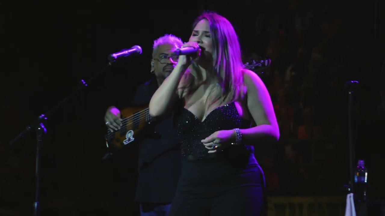 Monica Saldivar - Este Dolor (Live)