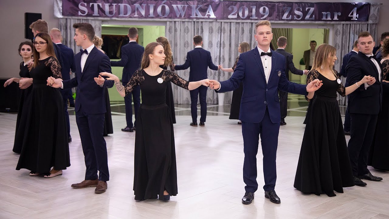 Studni&oacute;wka ZSZ nr 4 w Ostrołęce - polonez