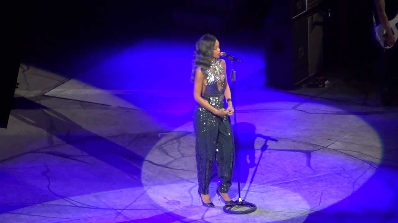 Rihanna - Stay / Diamonds - Ericsson Globe, Sweden, 07/22/2013