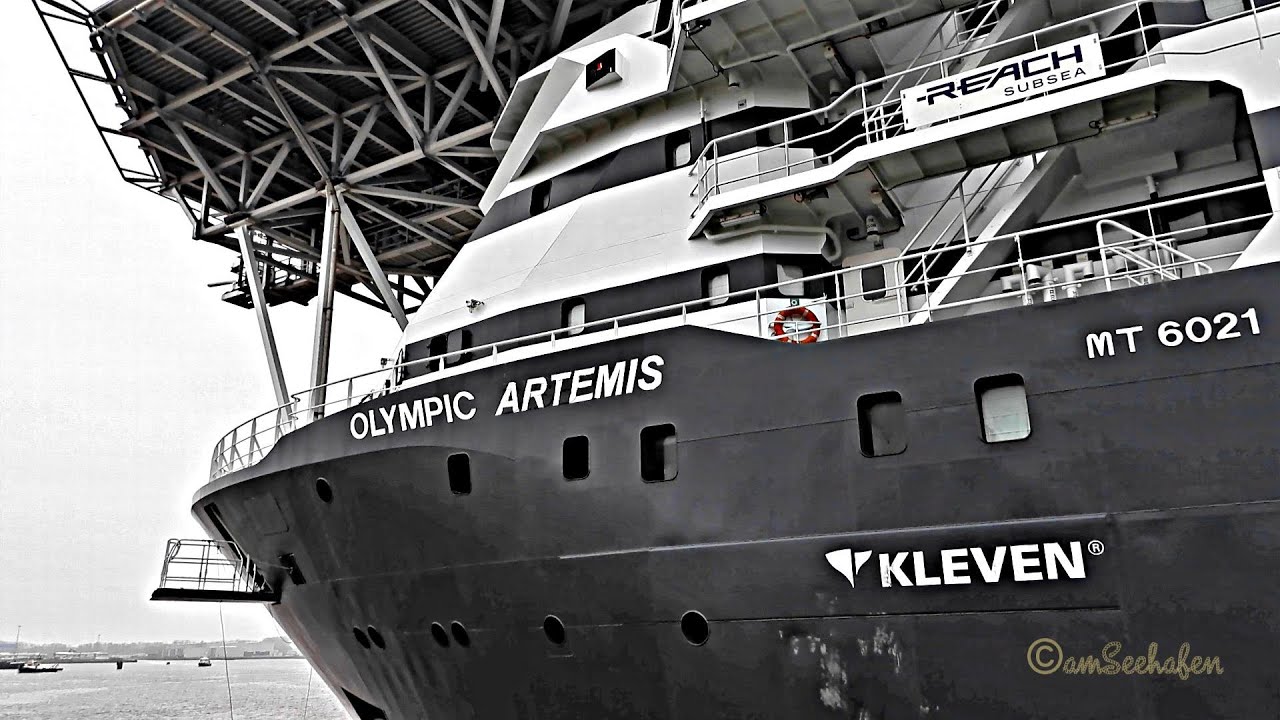 Schleusung Windpark Versorger OLYMPIC ARTEMIS offshore supporter hauling LAFV8 IMO 9726217 Emden