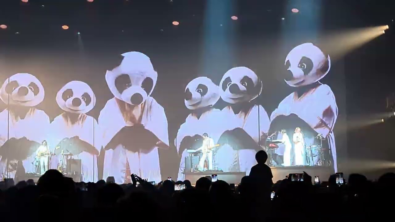 Julien Dor&eacute; - Panda (3)