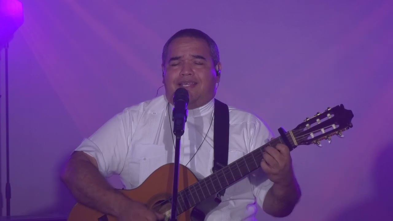 Padre Ángel Alonso. Sesión Canto, Vida y Fe. Gracias a tu sí.