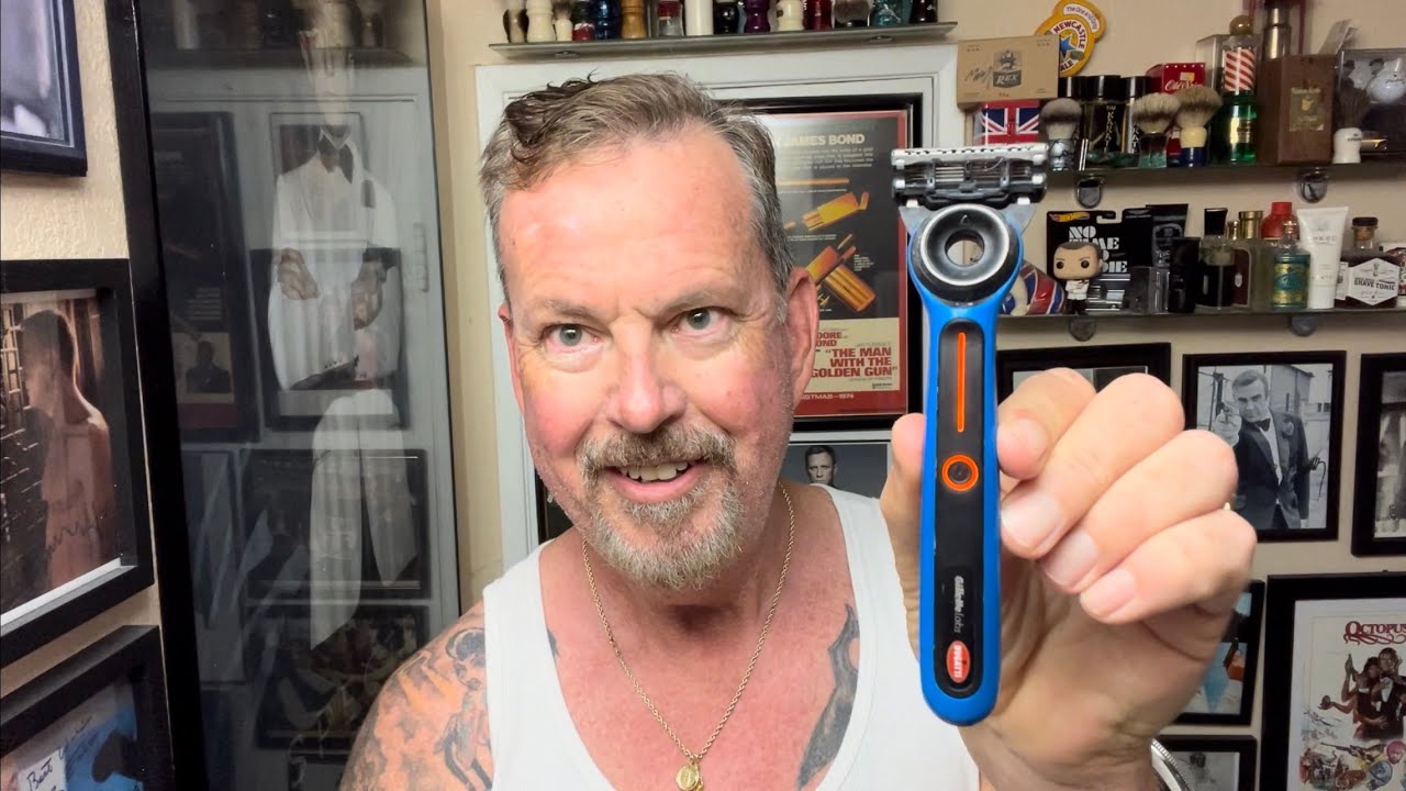 Bugatti Edition Gillette Heated Razor & Barbus Classic.