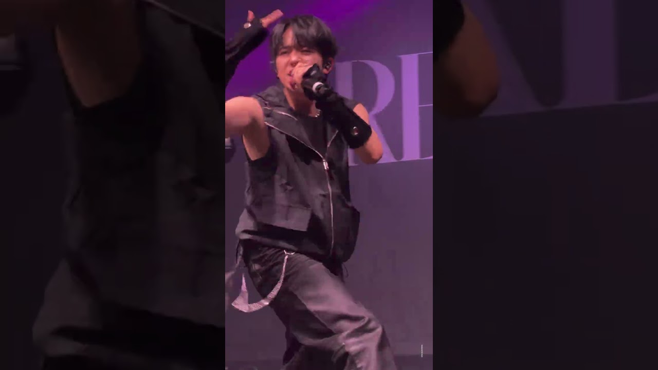 [4K 직캠] 260212 OMEGA X YECHAN 오메가엑스 예찬 ‘JUNK FOOD’ | OMEGA X EUROPE TOUR [RE:CONNECT]