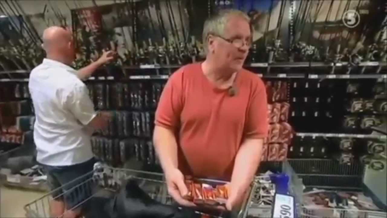 Ullared Åke testar lyckan ''titt titt''