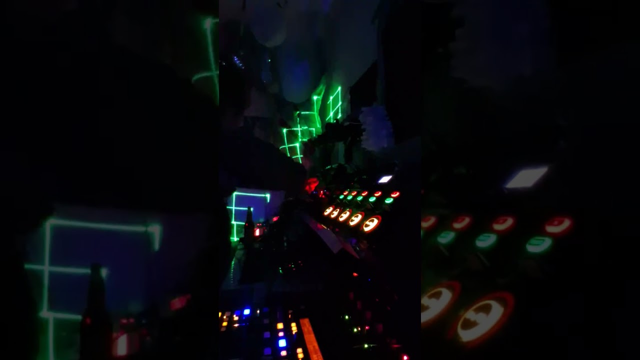 🛸🛎🧳🛰🚦🦧🌻🌳