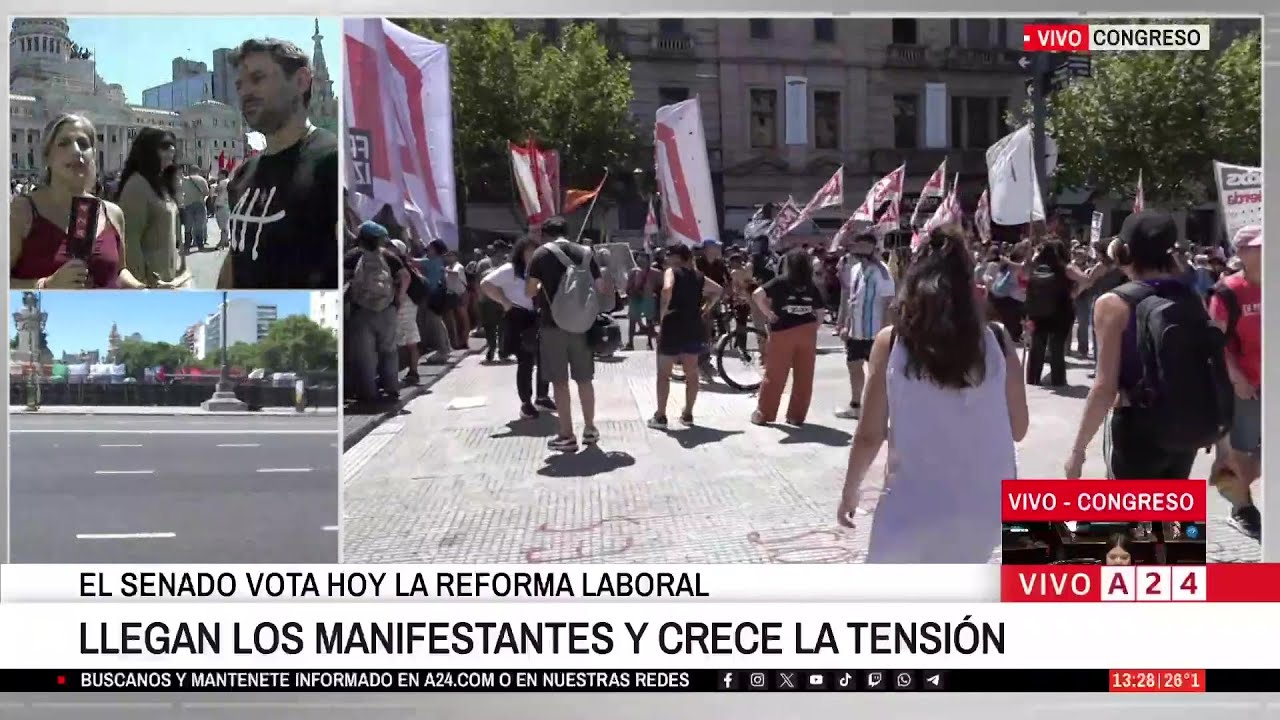 🔴 MANIFESTANTES EMPUJAN Y LANZAN BOMBAS DE HUMO