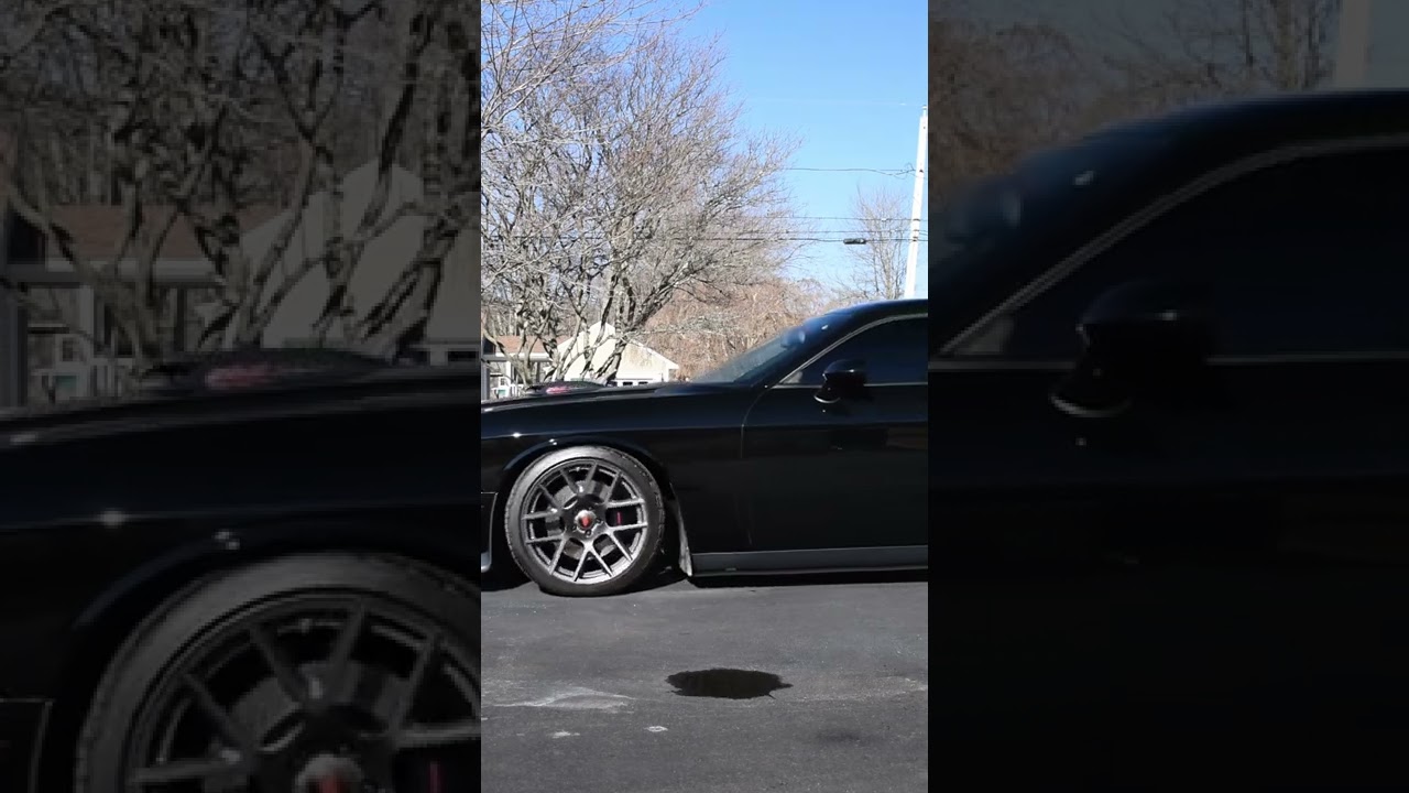 Dodge Challenger 392 Hemi Exhaust sounds