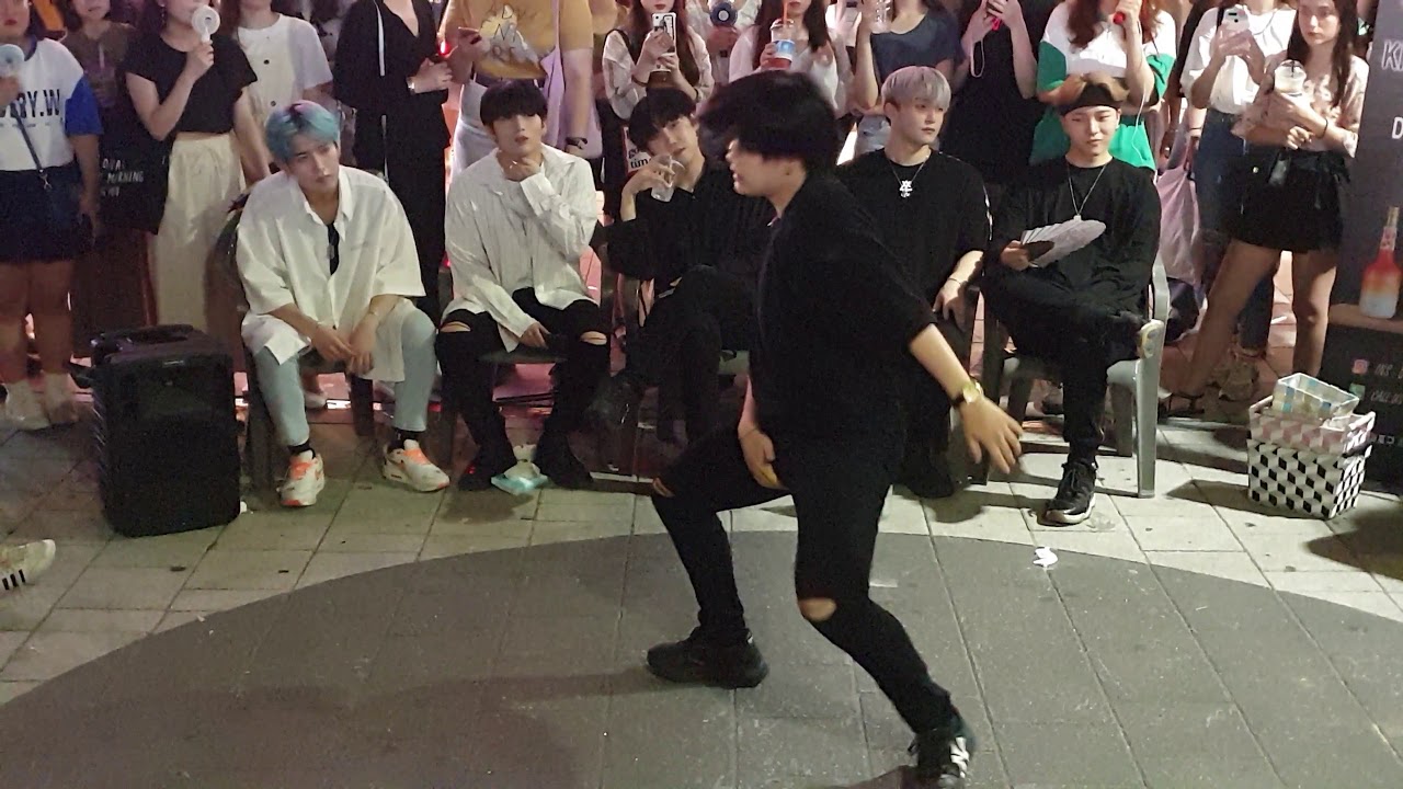 《ATEEZ_HalaHala》☆20190802_204753#KingdomS(킹덤즈) #김진호(JinHo) 에이티즈#할라할라 홍대버스킹 #SnowHorse