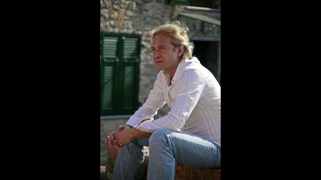 Paolo Restani plays Ravel: Une barque sur l’océan, Alborada del gracioso, La Vallée des Cloches