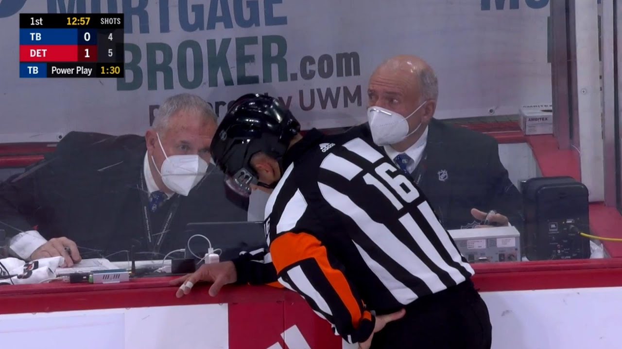 Broken Horn Keeps Going Off During Red Wings Vs Lightning Game