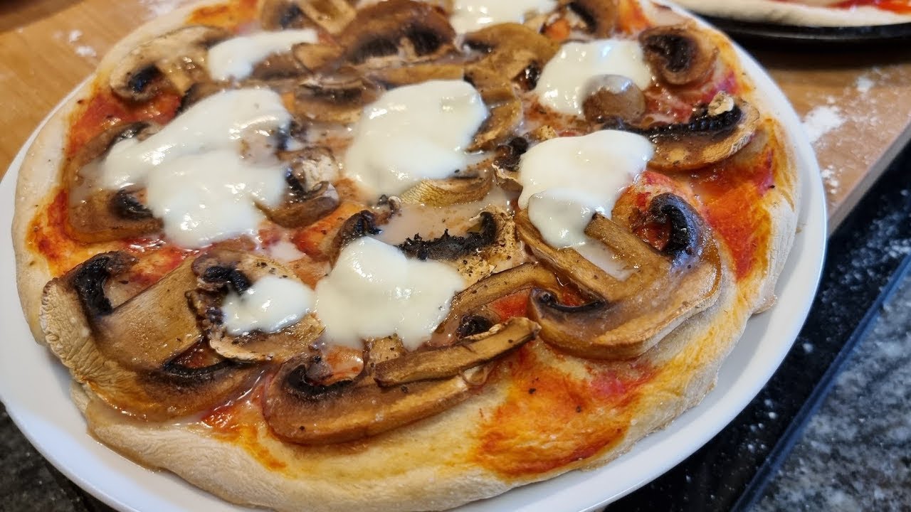 Pizza de Champiñon Casera - ✅ ¡Deliciosa Pizza de Champiñones para cualquier ocasión!