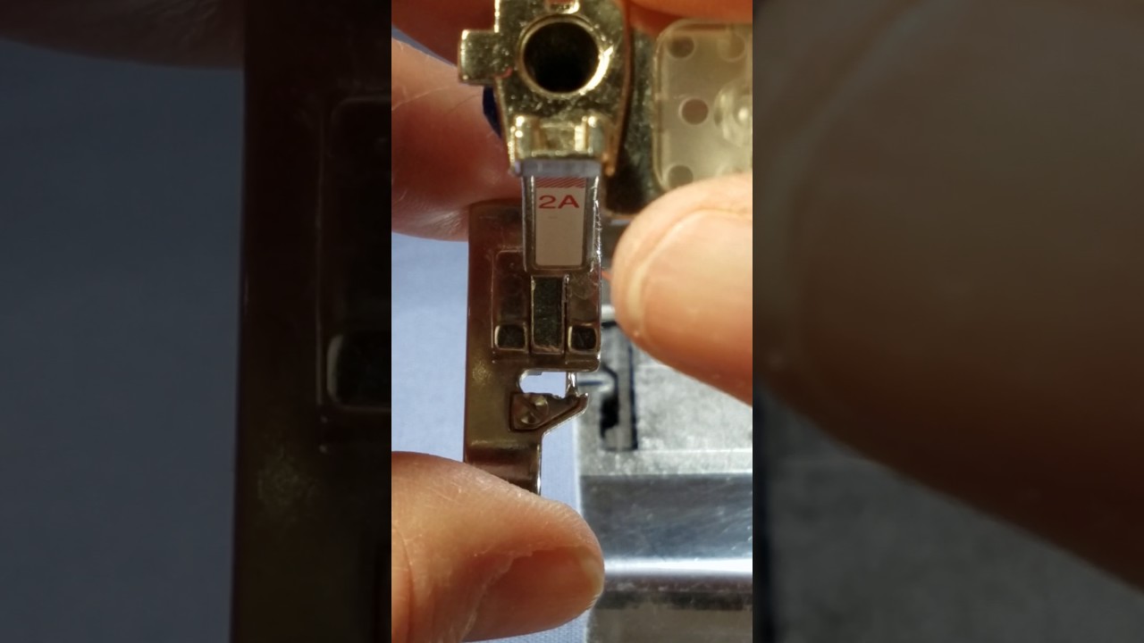Оверлочная лапка BERNINA #2A.
