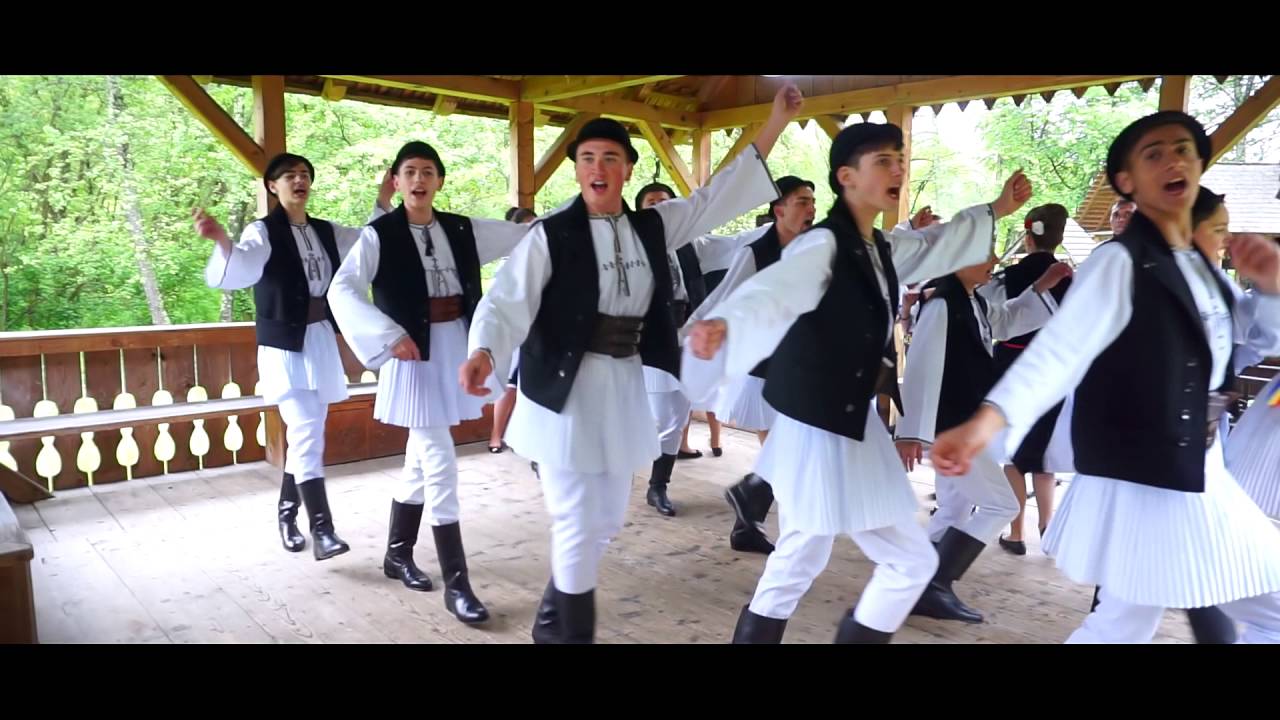 Ansamblul "Plaiuri de munte" din Cristian - Invartita