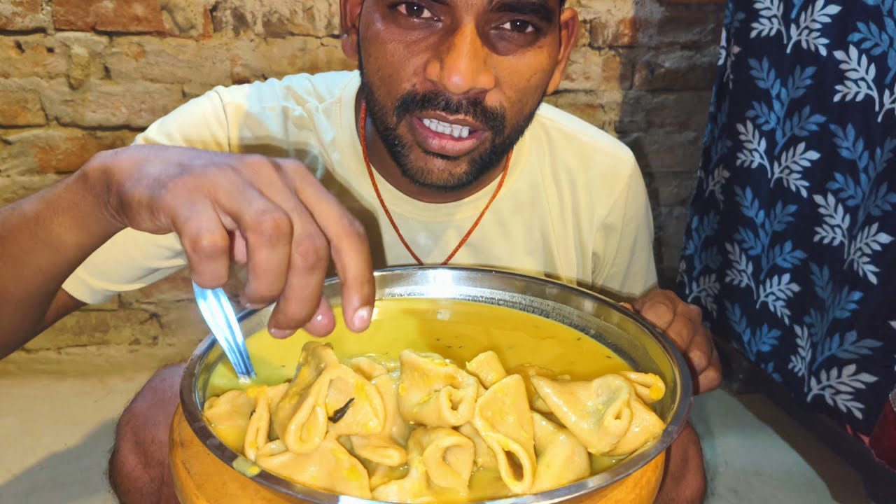 आज बना है दाल का दुल्हा देशी तरीका से 😜Gaw ka deshi Treka khana #villagelife 