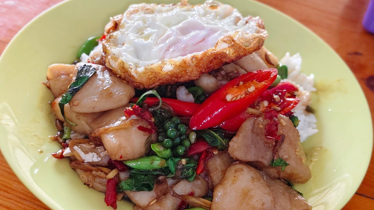 ผัดฉ่าปลาดอลลี่ไข่ดาวจัดหนักไปเลย เด็ดมาก!! ต้องมาลอง@ร้านเชฟปู ซุ้มหน้าวัดสำโรงใหญ่ บ้านหมี่ ลพบุรี