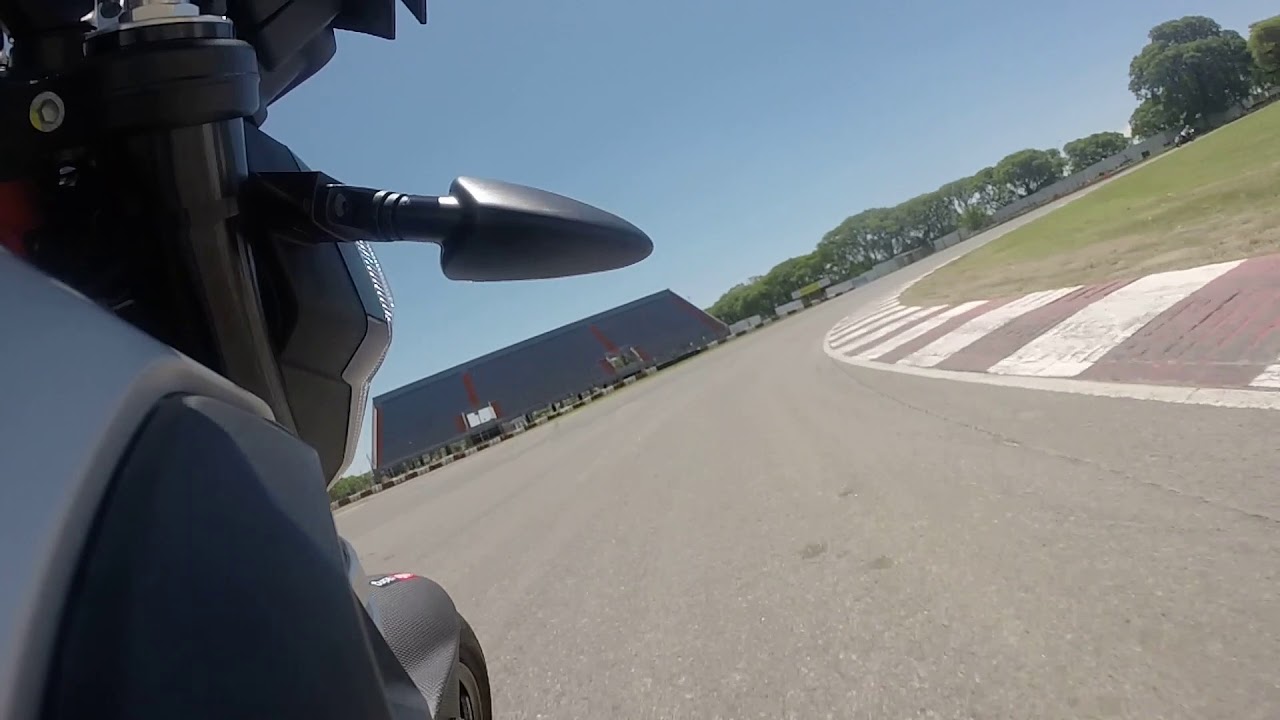 Aprilia Shiver 900 Autodromo Oscar y Juan Galvez (Oscar and Juan Galvez circuit)