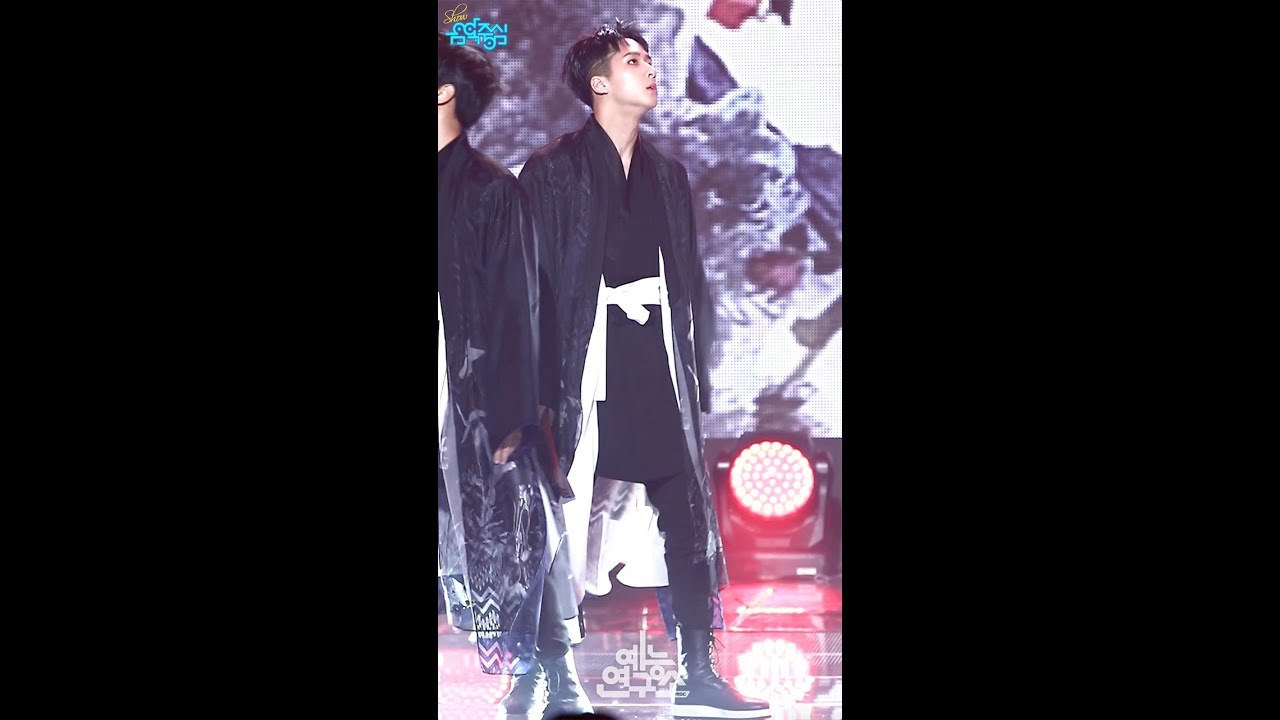 [예능연구소 직캠] VIXX The Wind of Starlight + 도원경 (Remix Ver.) 라비 Focused @쇼!음악중심_20180106 VIXX RAVI