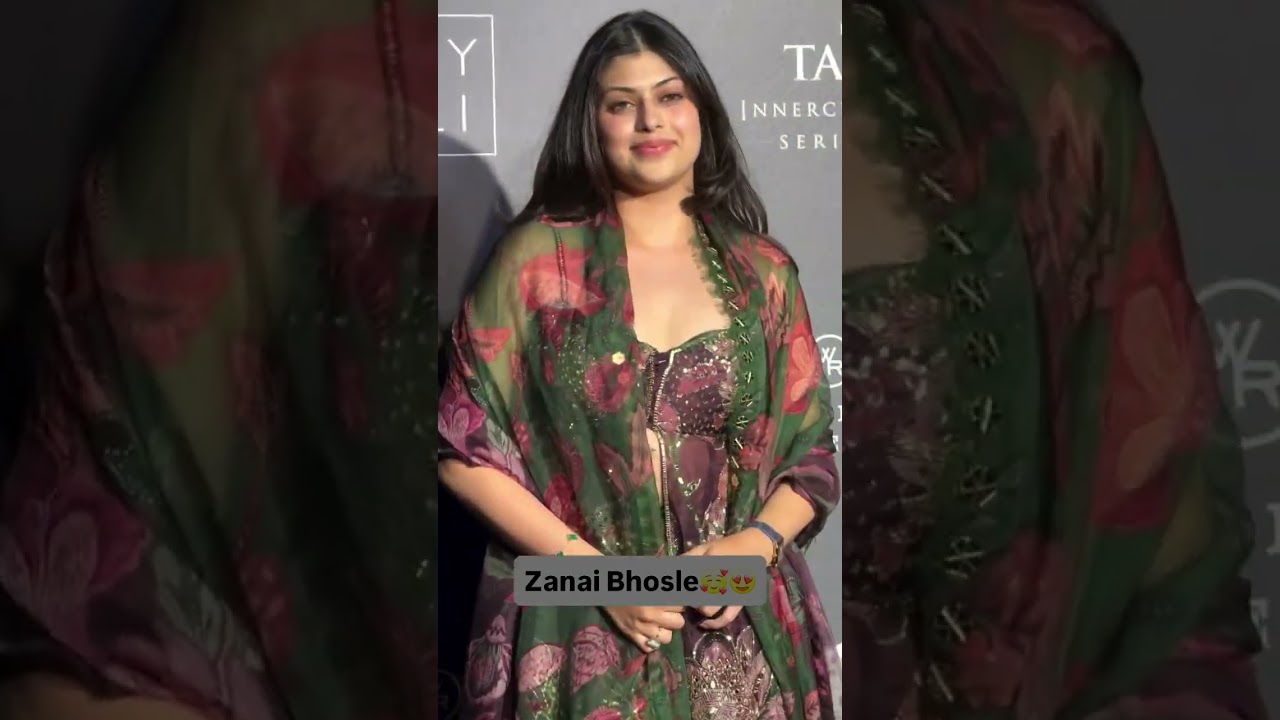 Zanai Bhosle At The Red Carpet of Mijwan Fundraiser Fashion Show....#zanaibhosle #redcarpet #e24