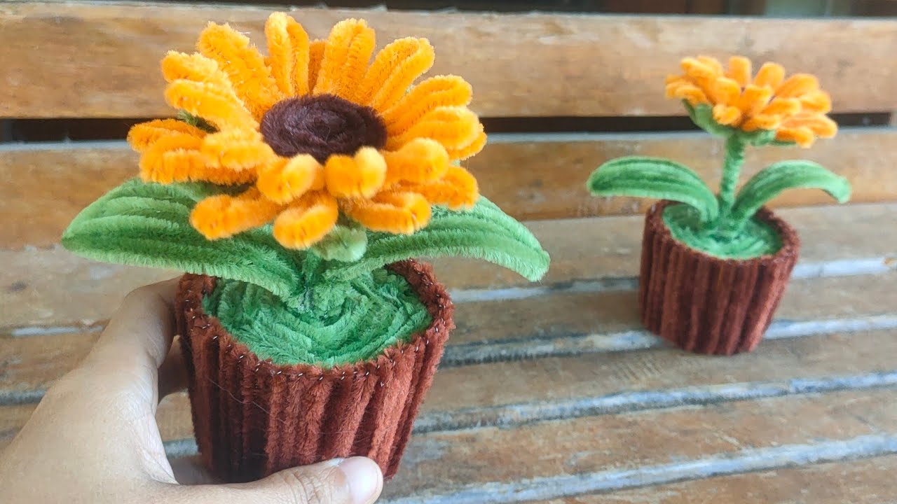 DIY | Pipe cleaner flower pot | How to make easy Pipe flower cleaner mini pot | Craft idea | Kawaii