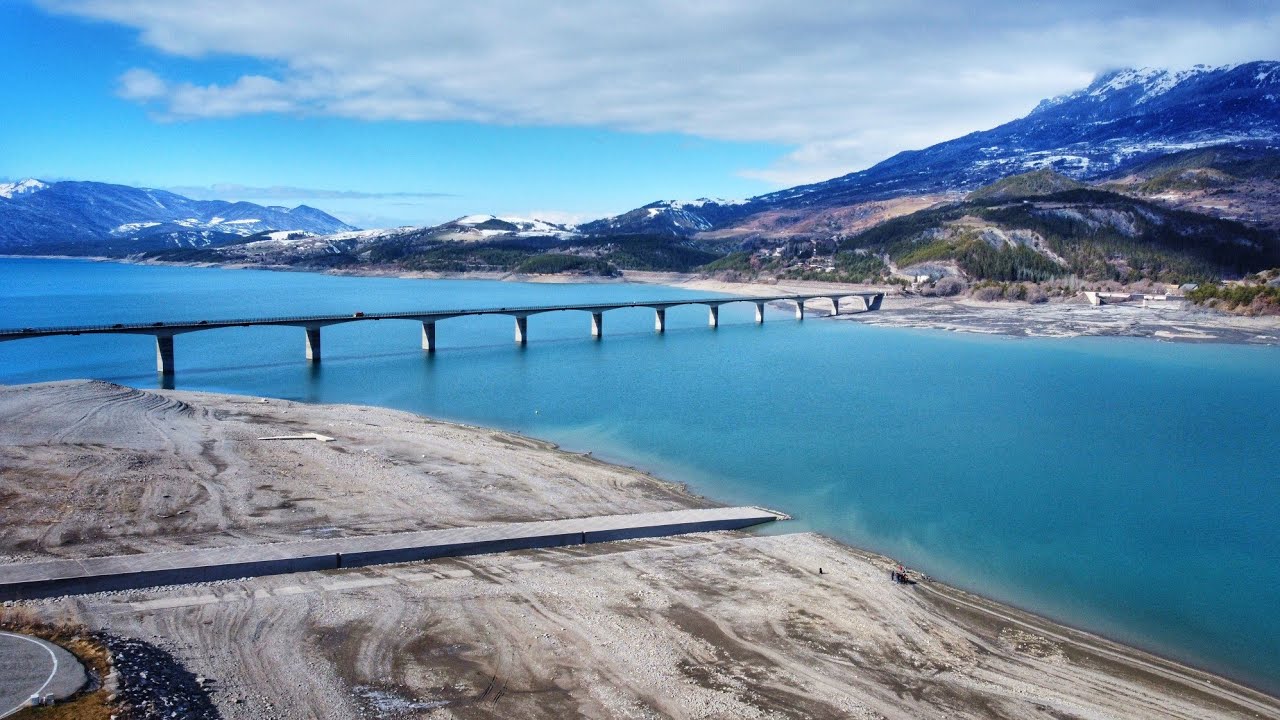 Survol du Pont de Savines Le Lac Lac de Serre Ponçon
