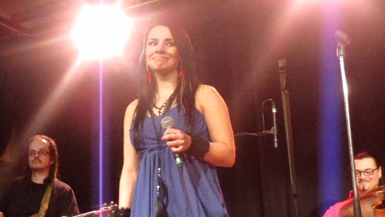 Anneli Mattila - Autotyttö (live 2012)