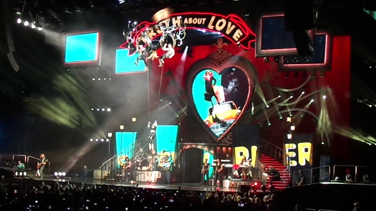Pink - Intro + Raise your glass - Live in Perth 25/06/2013