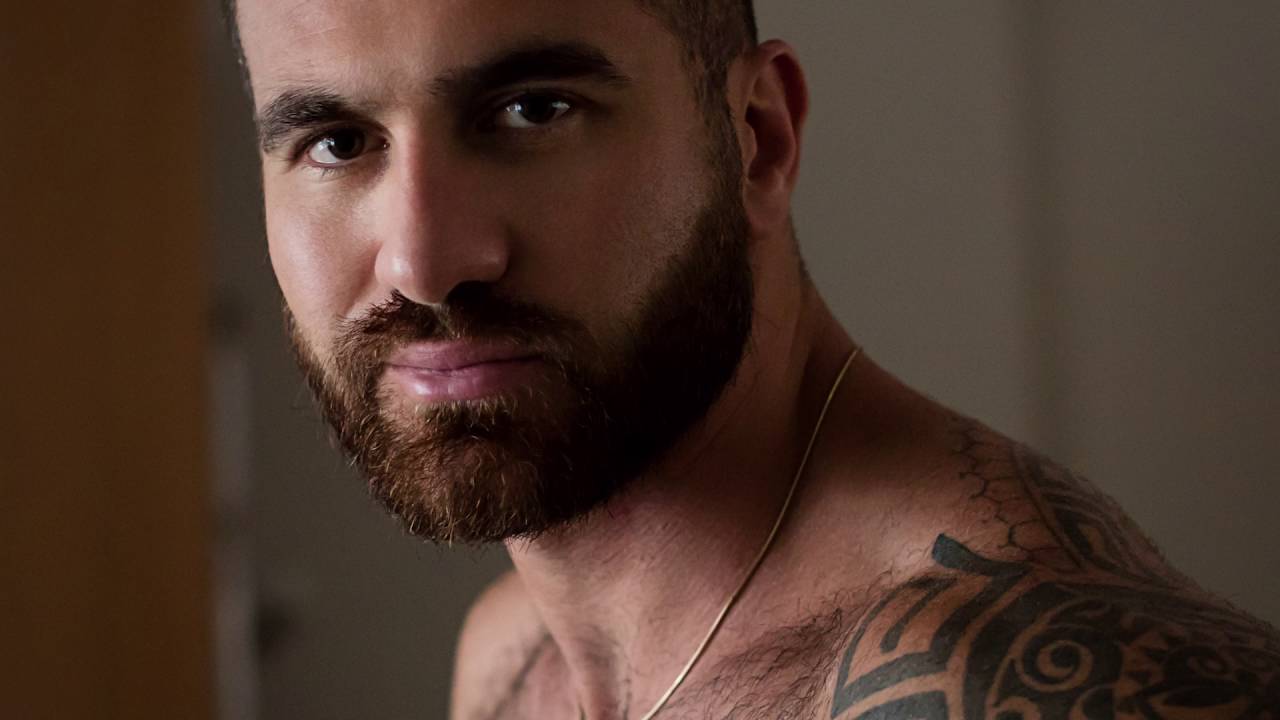 Niko Antonyan shot by Claus Pelz