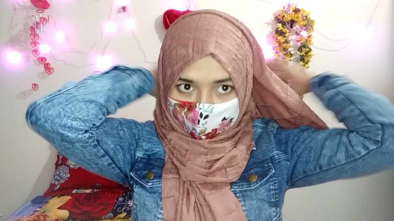 Простой урок по хиджабу с джинсовой курткой 🧕🧥все хиджабы Насрин💗💗