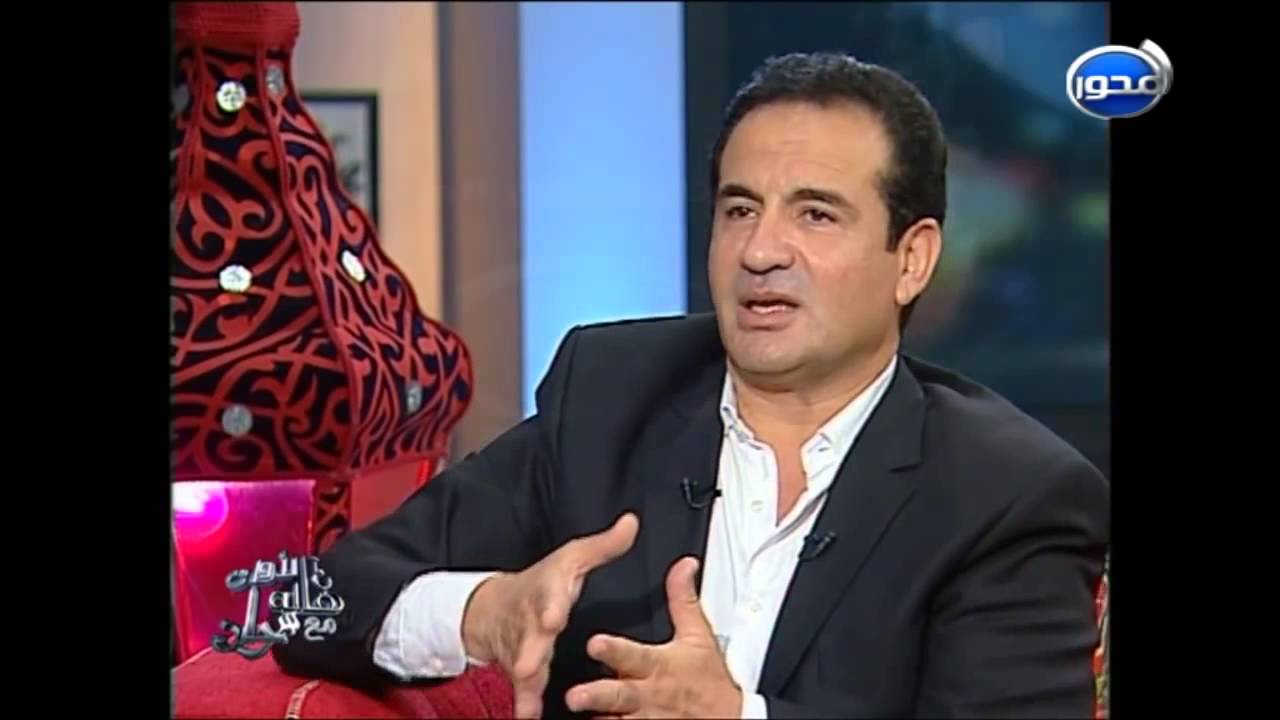 #آن الأوان   شاهد محمد ثروت وهو يقلد عبد الفتاح القصري ويغنى لعبد الوهاب مين عذبك ؟