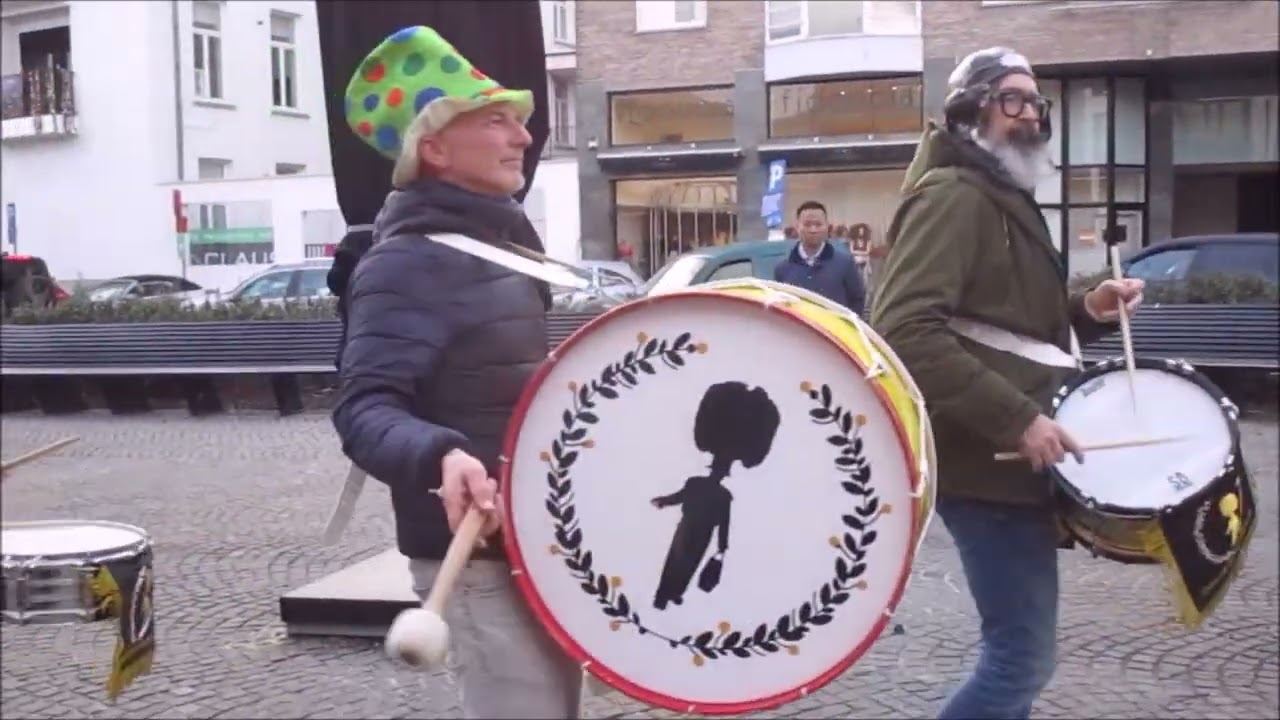 Aalst Carnaval 2026 - Vooroptocht KM De Aalsterse Gilles: Doortocht Vredeplein