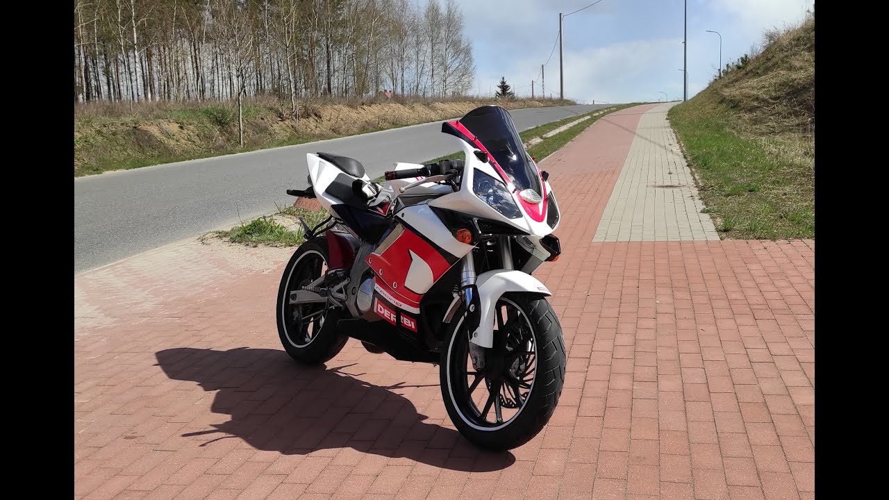 Derbi GPR 125/50 Arrow Exhaust soundcheck, walkaround, flyby