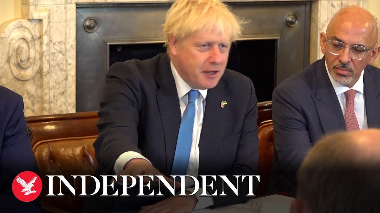 Boris Johnson hosts final Cabinet meeting as caretaker prime minister