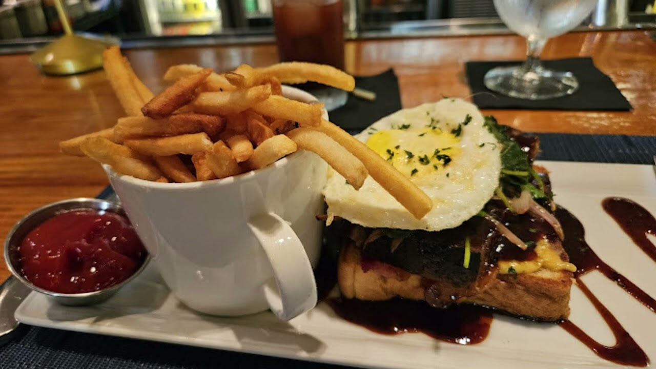 One Flew South at Atlanta Airport – Elevate Your L