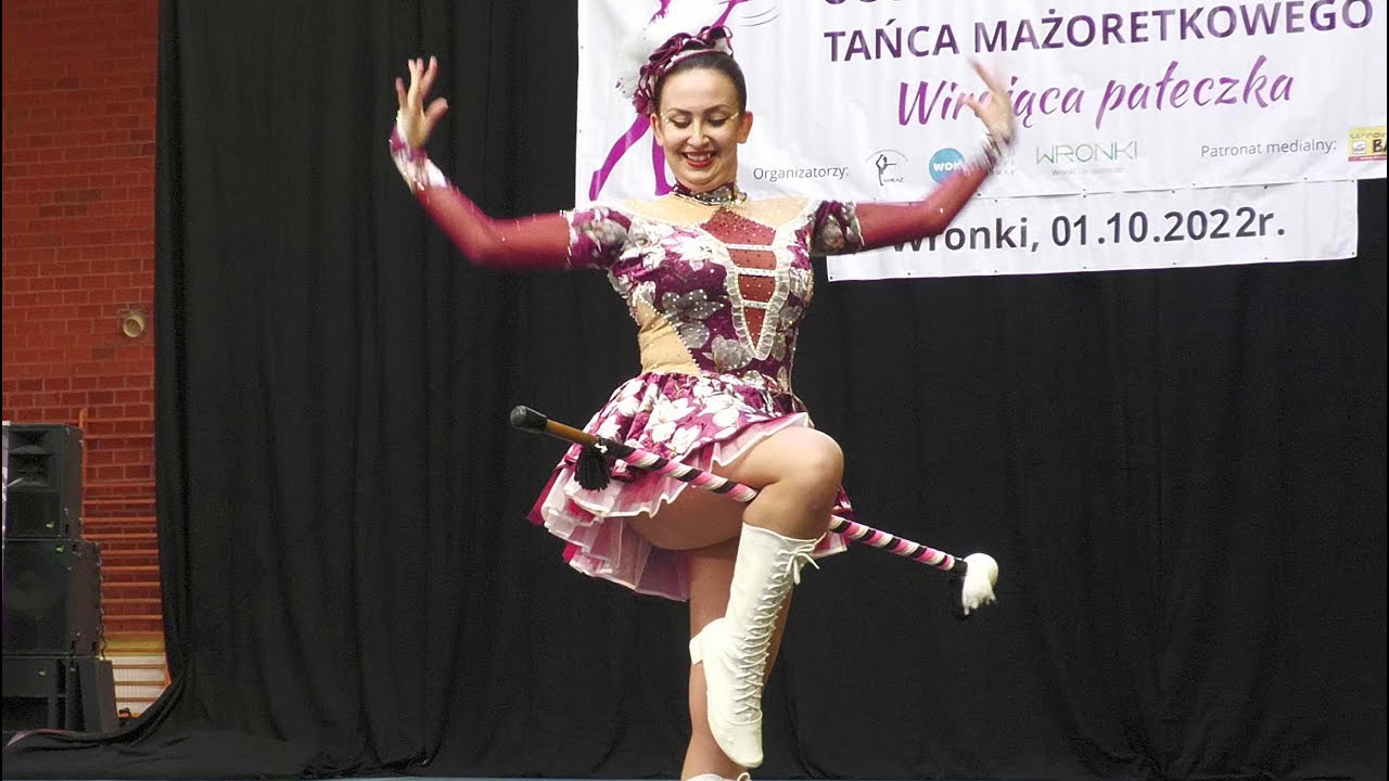 Mażoretki 'UKS ARTIS' - Góra / Majorette