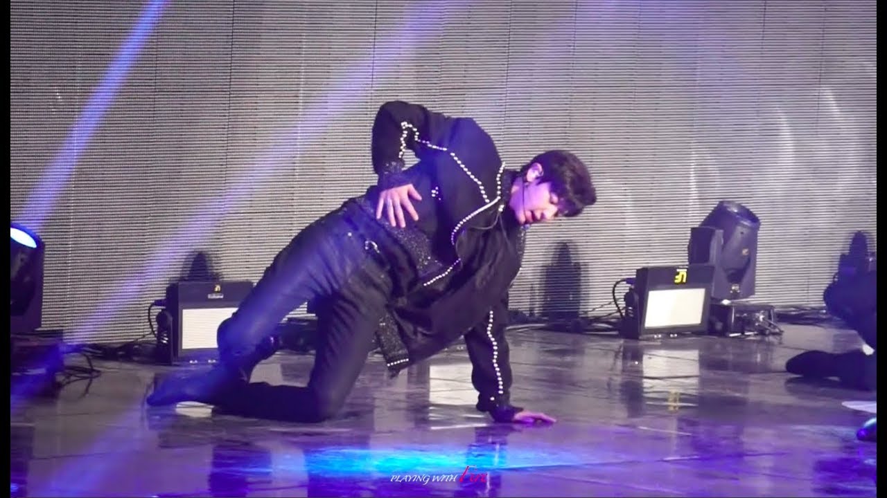 171115 AAA The Eve Chanyeol focus
