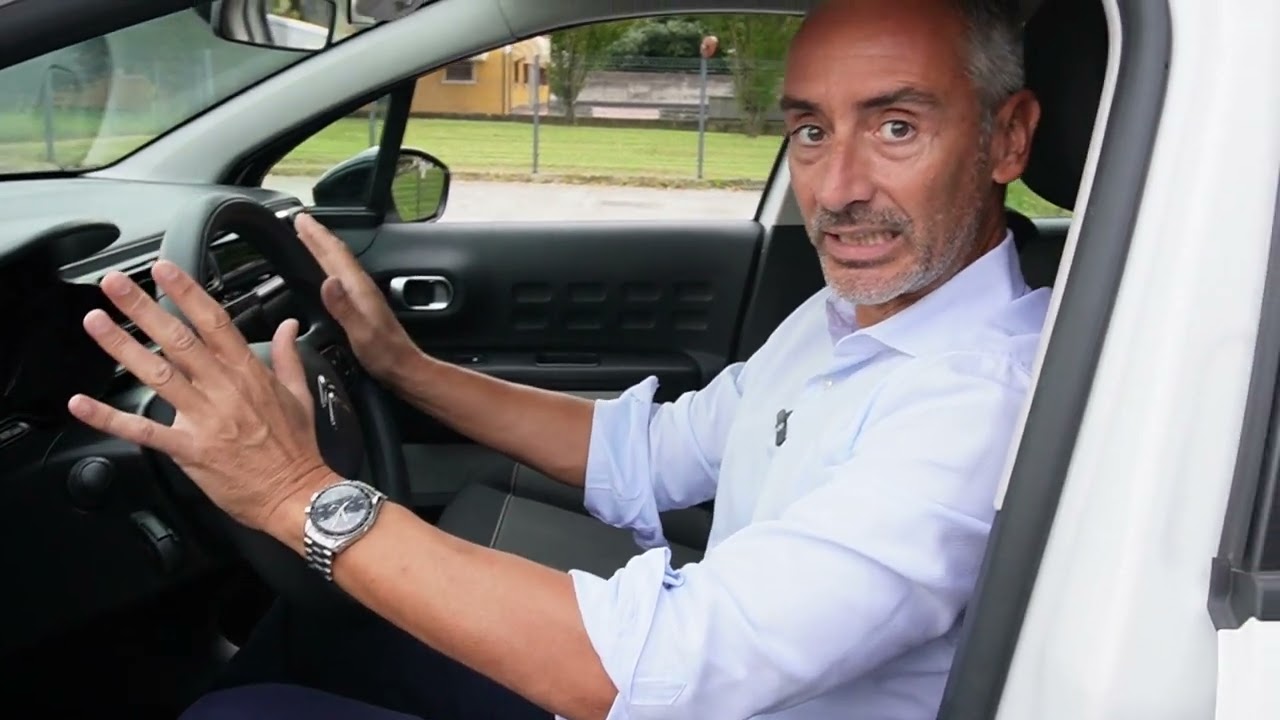 PATENTE B - PRIMA FASE ESAME GUIDA - Citroen C3 - Posizione di guida