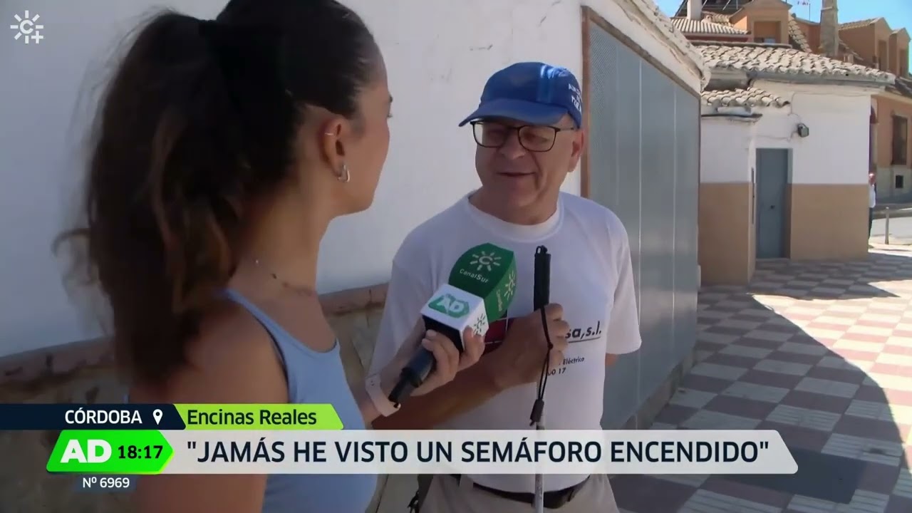 28 de agosto del 2025 Encinas Reales protesta en A D de Canal Sur por no funcionar los semáforos