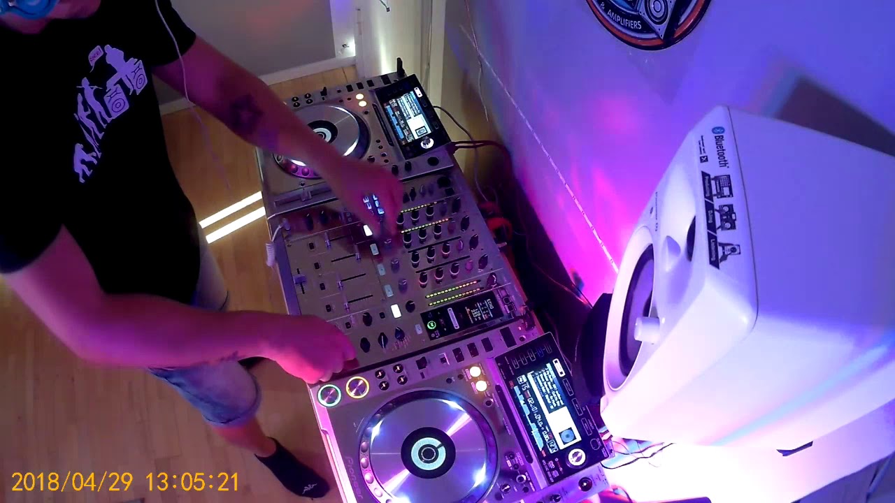 2019.04.06 Facebook live set Roeel