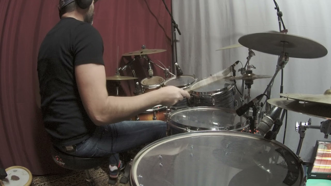 nikoloudakis manolis (funky happy)